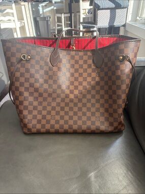 Louis Vuitton Damier GM Neverfull